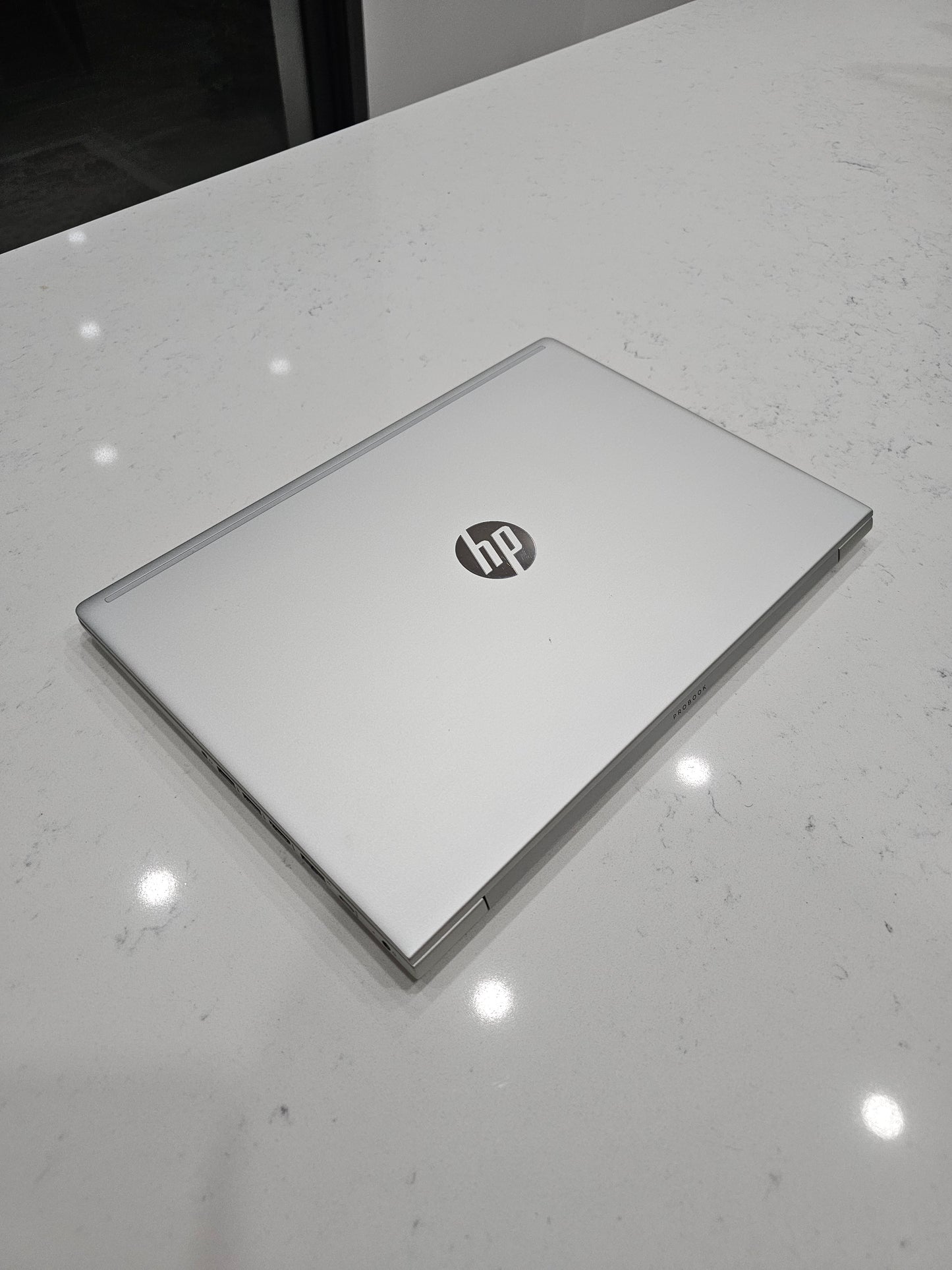 Hp ProBook G7 Ryzen 5 series 4000 -15.6p-