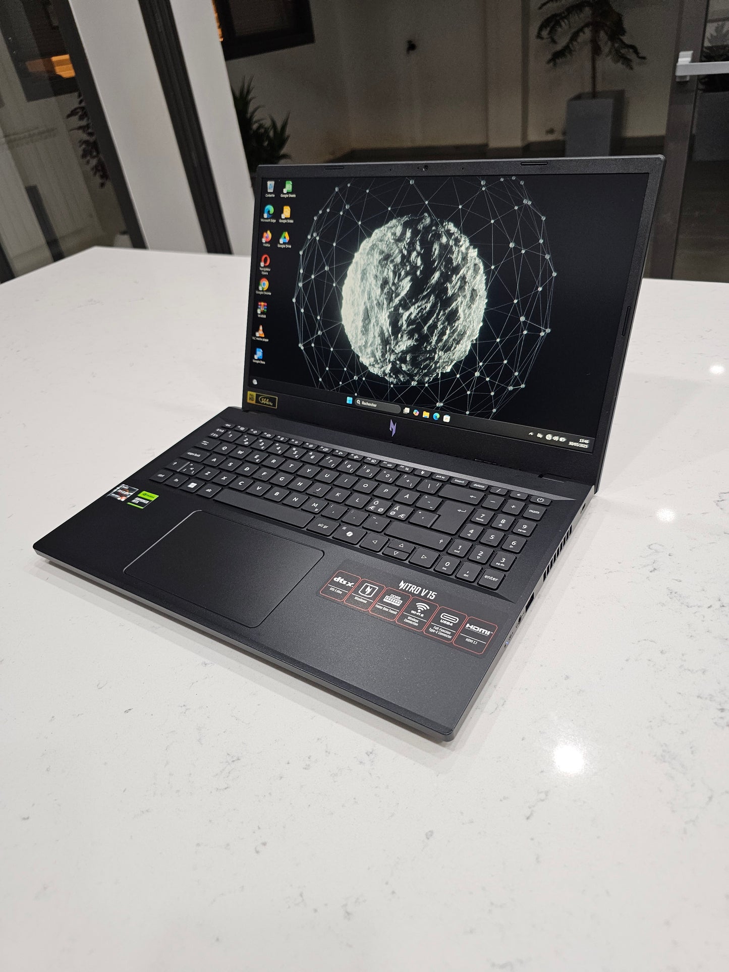 Acer nitro V15 Ryzen 5 series 7000