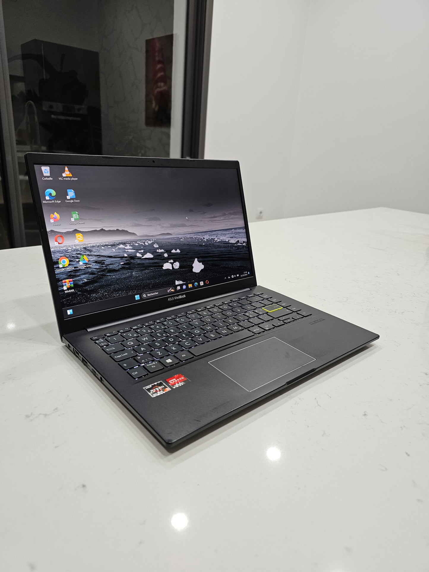 Asus vivobook Ryzen 5 series 4000