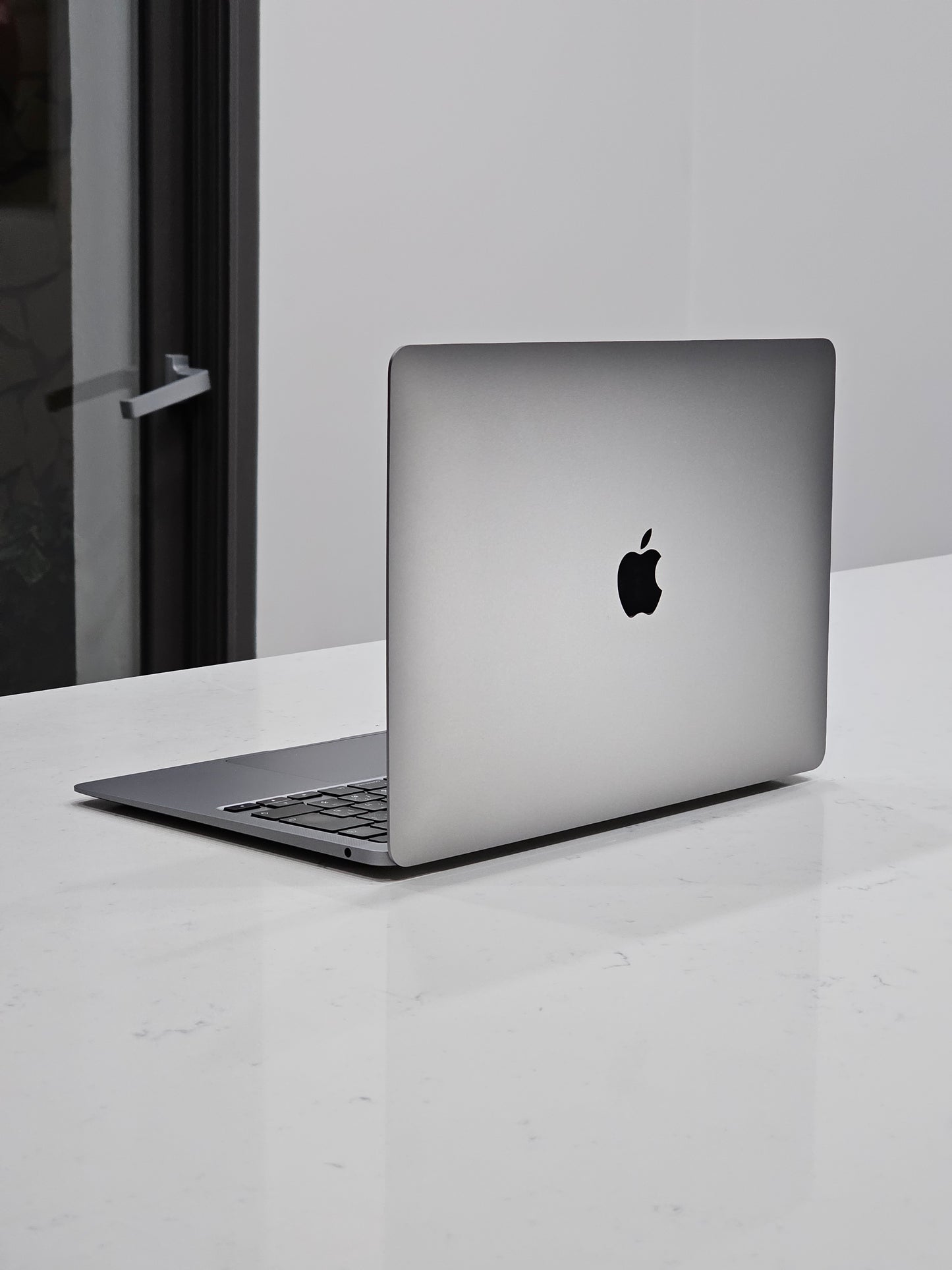 MacBook Air i5 2020 13inch