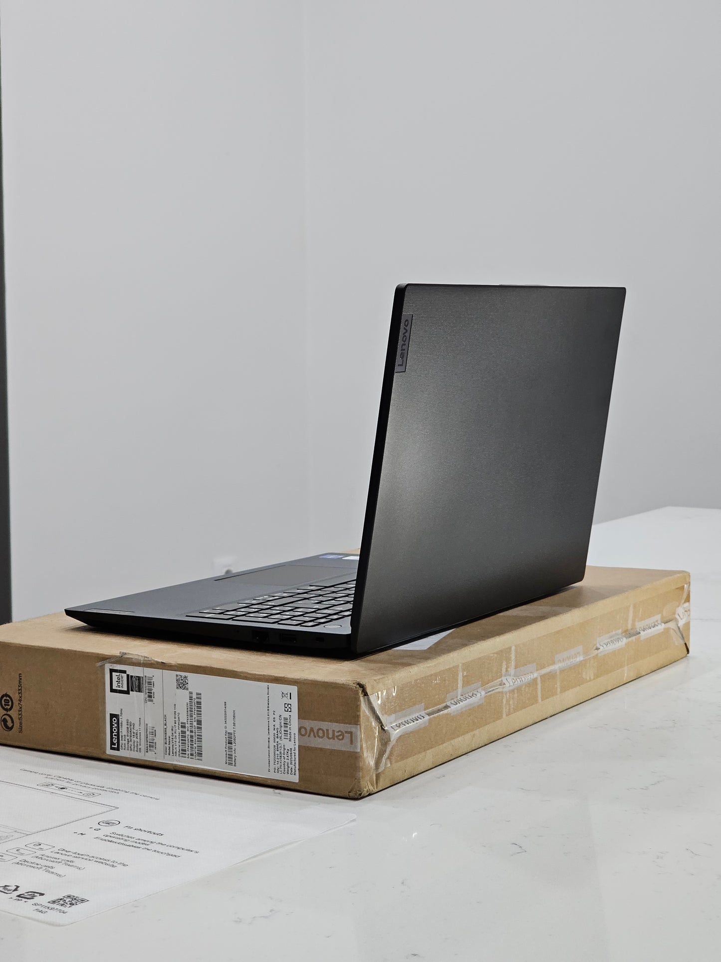 Lenovo V15 i7 13th Gen 15.6"pouces