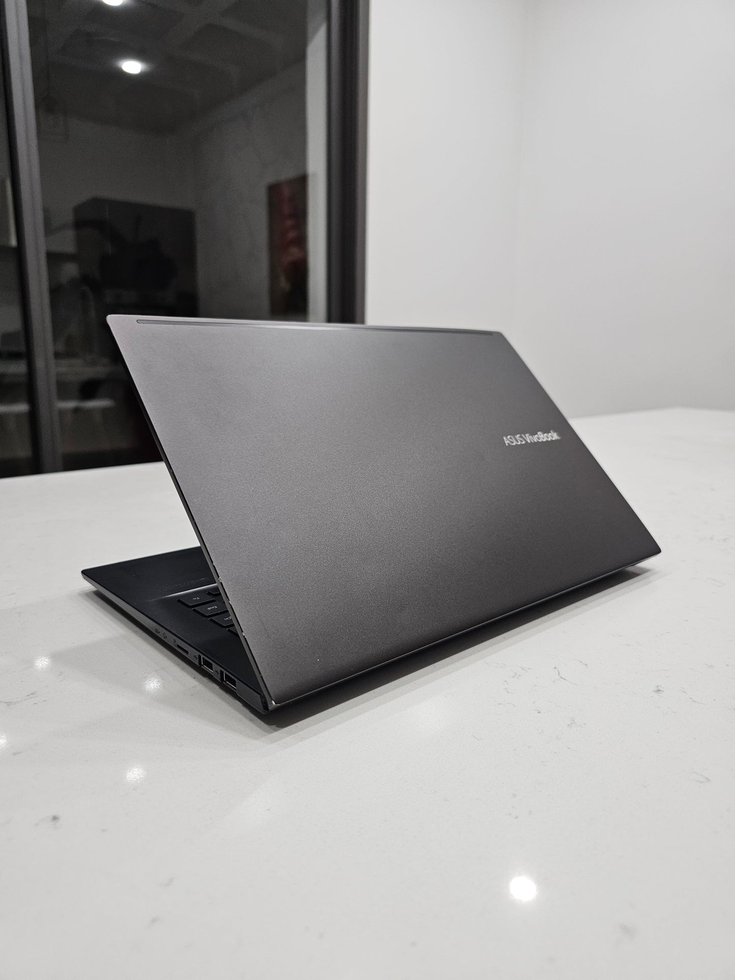 Asus vivobook Ryzen 5 series 4000