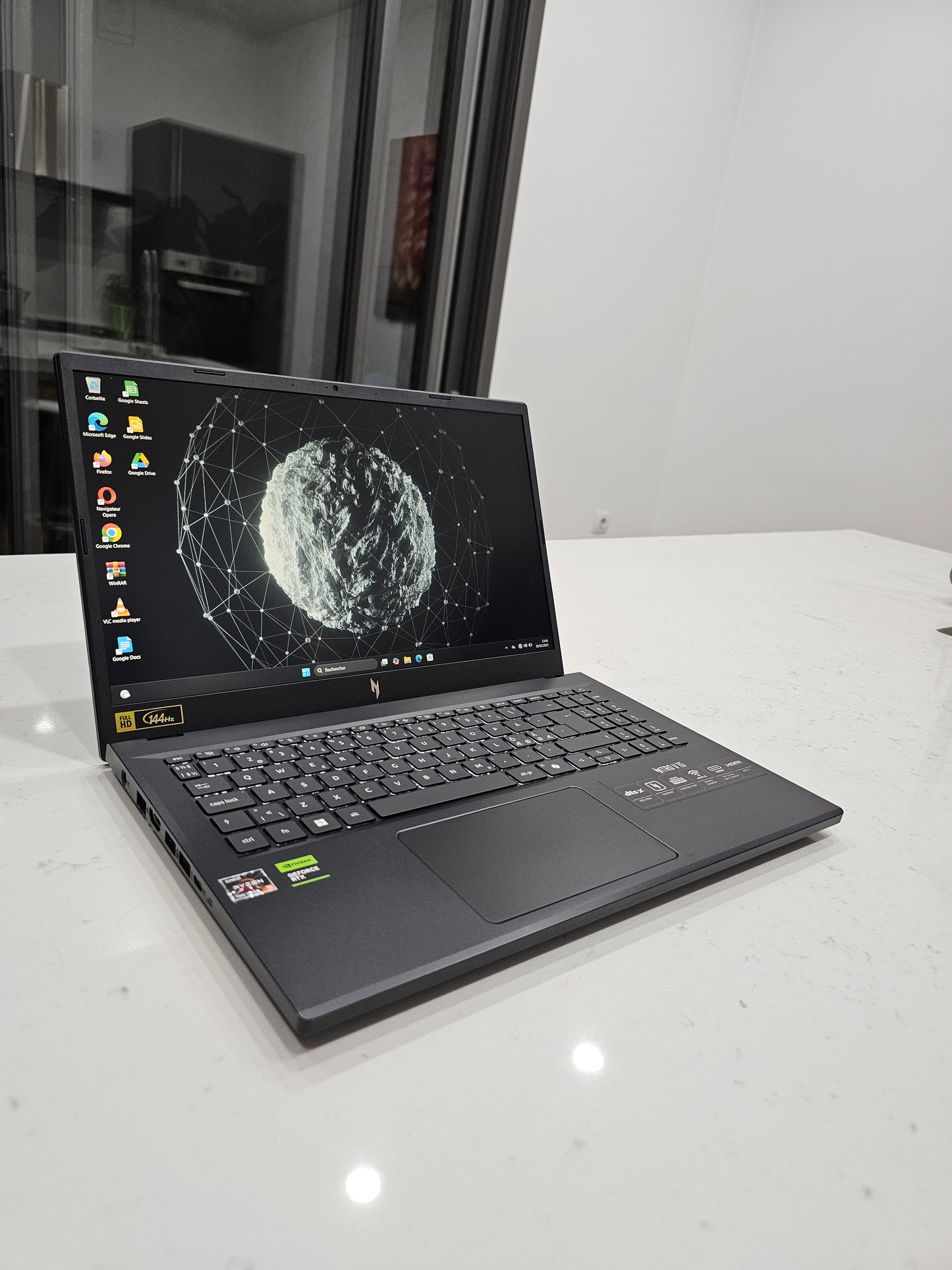 Acer nitro V15 Ryzen 5 series 7000