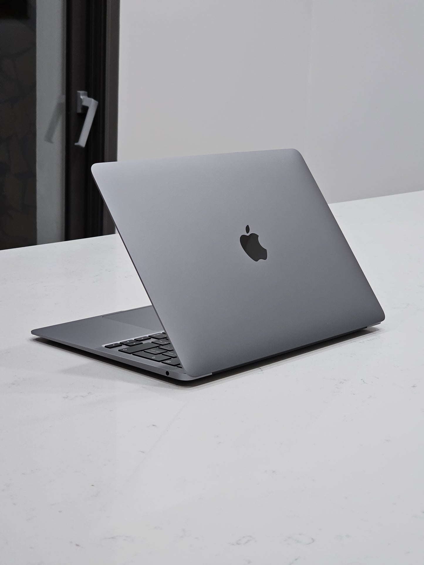 MacBook Air M1 2020 13inch