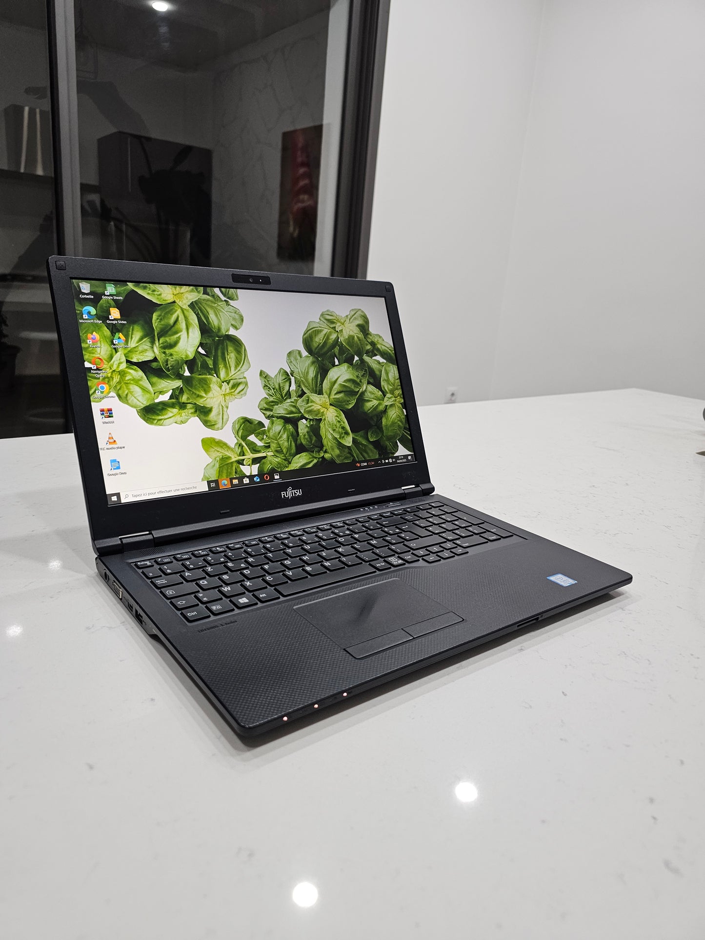 Fujitsu LifeBook i5 8th Gen 15.6"pouces