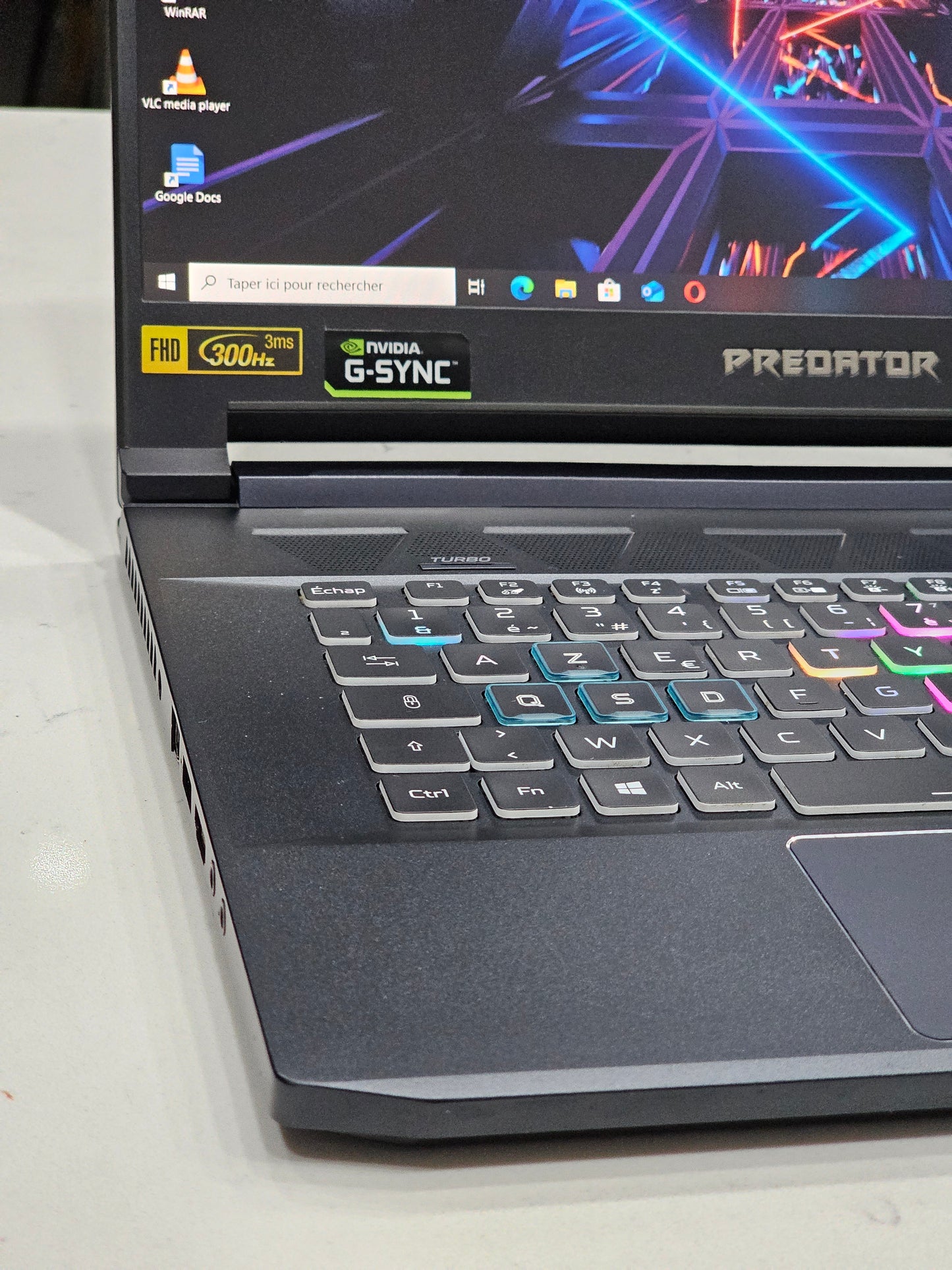 Acer Predator helios i7 10th 15.6"p