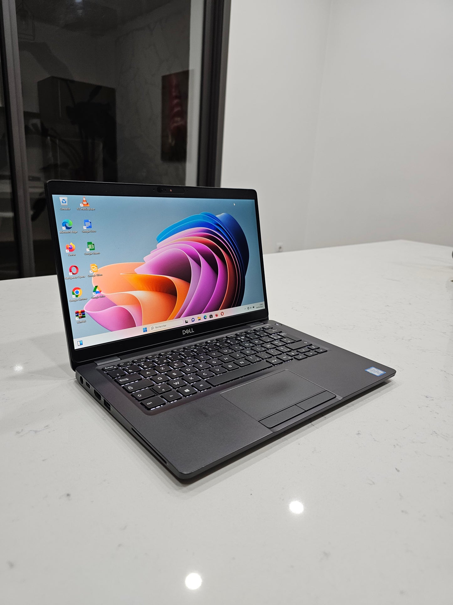 Dell Lattitude 5300 i5 8th Gen 13.3"Pouces