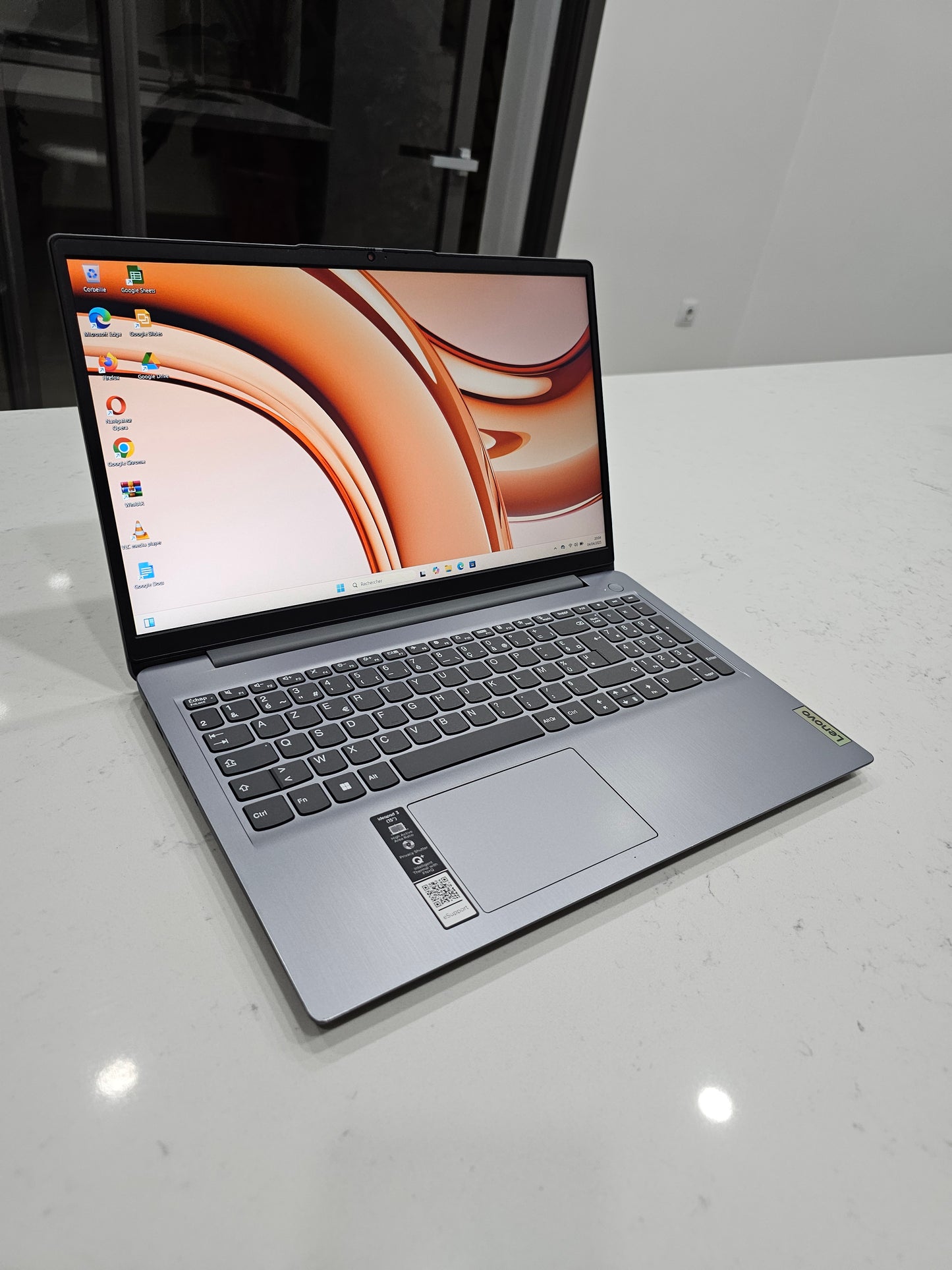 Lenovo IdeaPad i3 11th gen 15.6"pouces