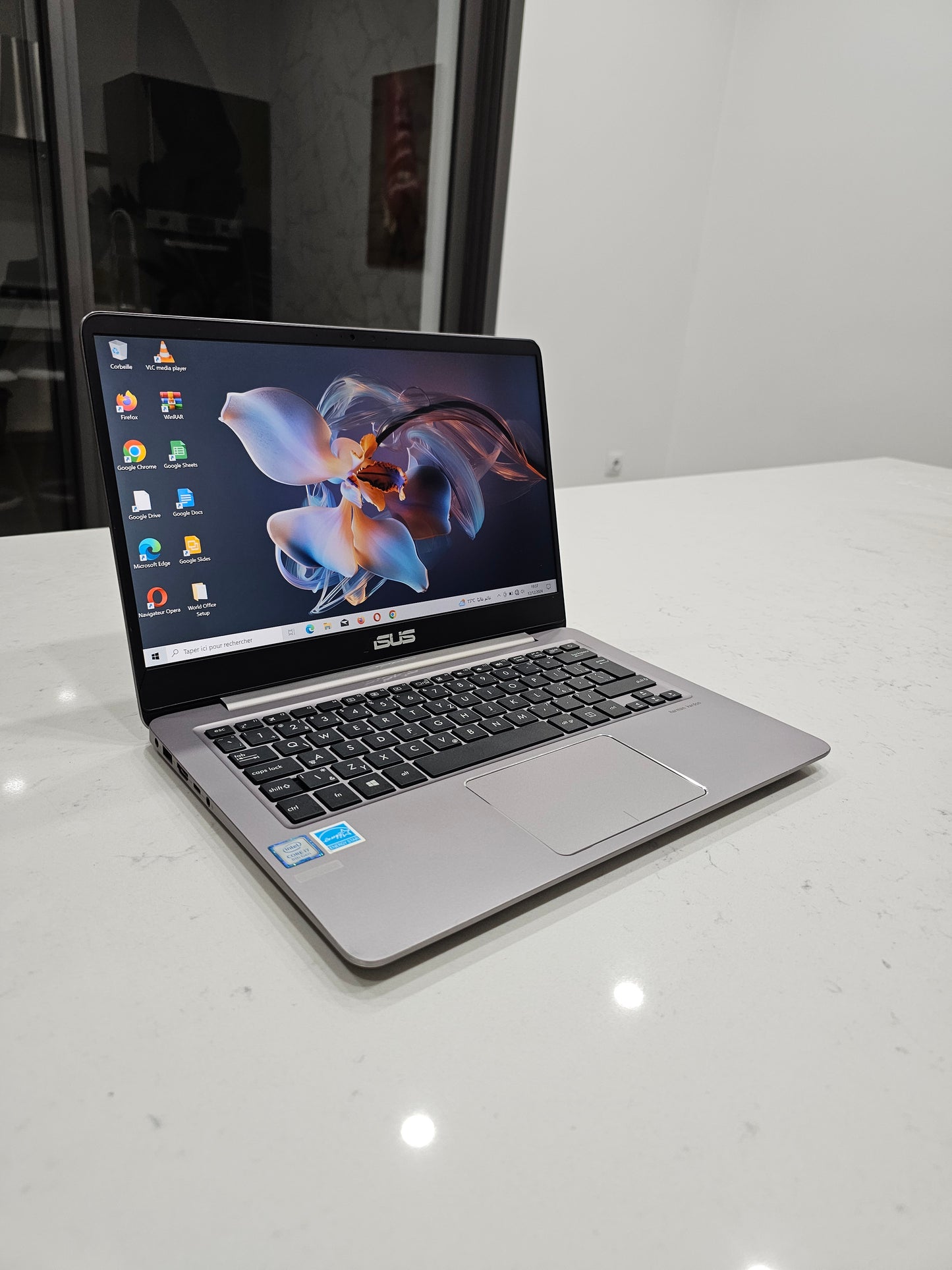 Asus Zenbook i7 8th Gen 14"pouces