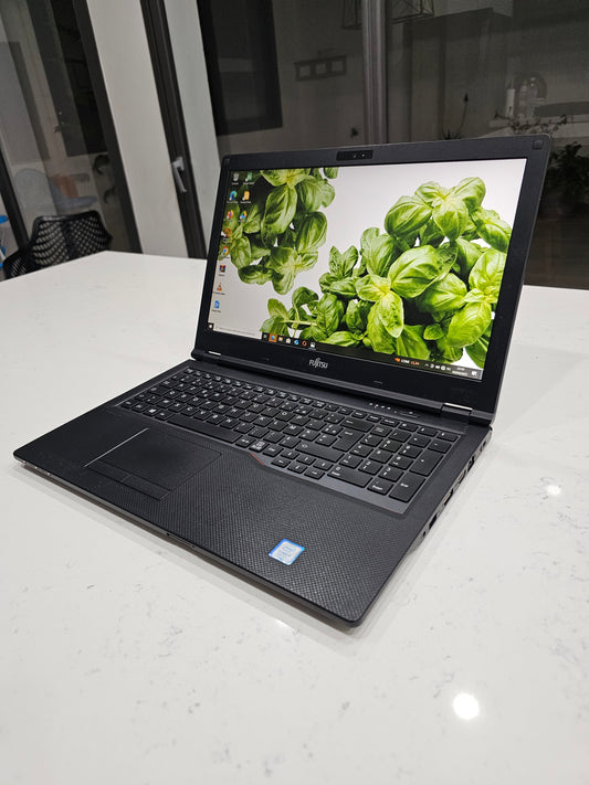 Fujitsu LifeBook i5 8th Gen 15.6"pouces