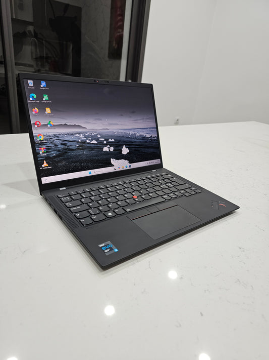 Lenovo thinkpad X1 Carbon i7 10th 14p