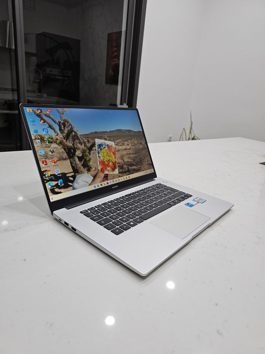 Huawei MateBook D15 i5 11th Gen 15.6"pouces